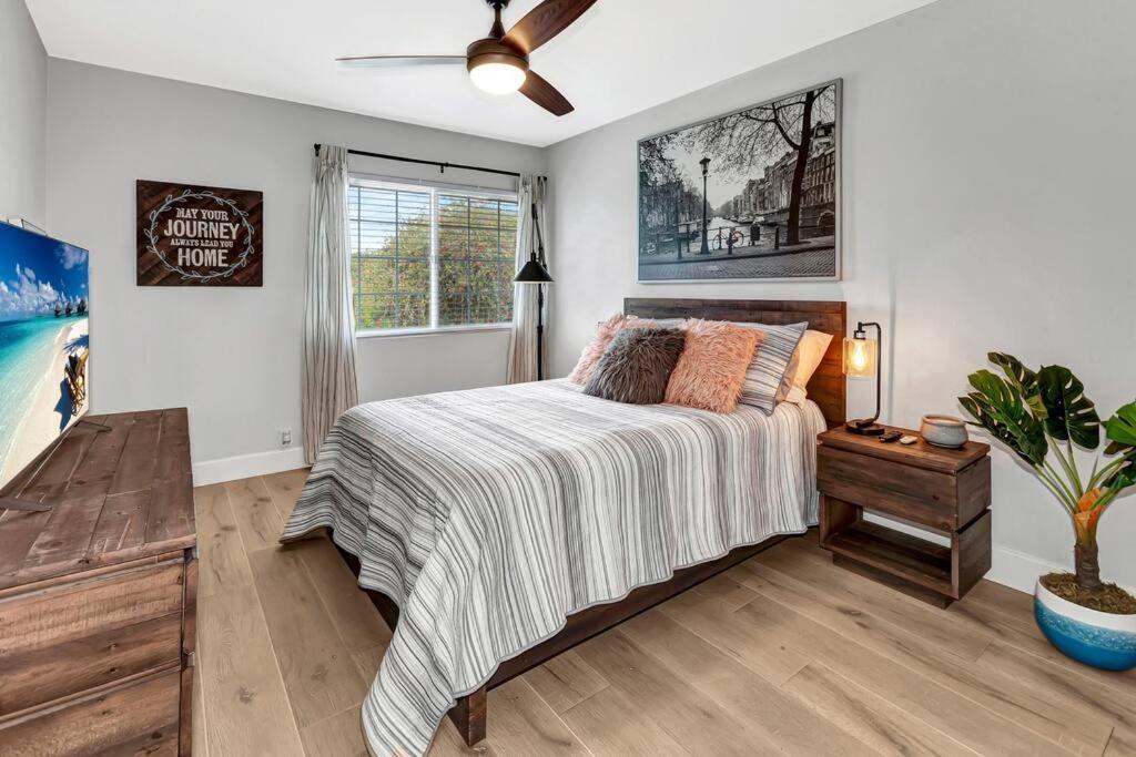 Huntington Beach, Ac, Pool, Hot Tub, Detached Office, Close To Beach, Outside Entertaining Area Esterno foto